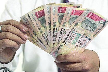 Rupee Around 65 per Dollar, According to Bank of America